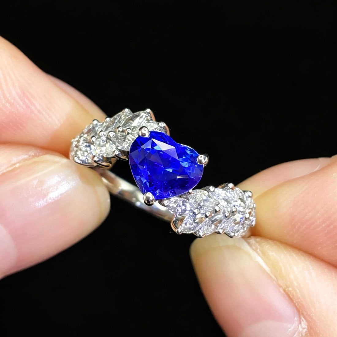 14k Gold 2.13 Ctw Natural Sapphire & Diamond Ring - 3