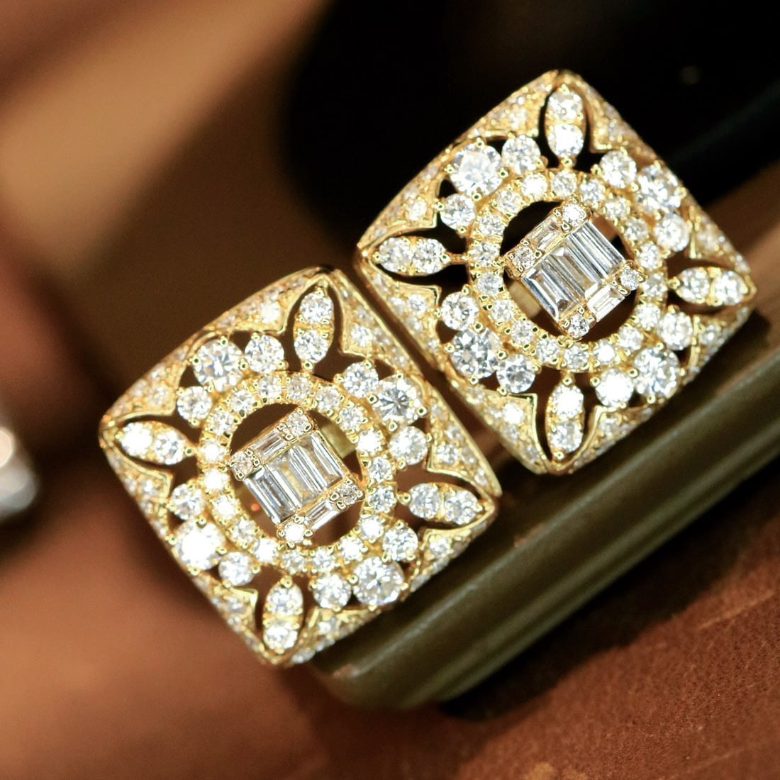 14k Gold 0.96 Ct Natural H Diamond Earrings - 3