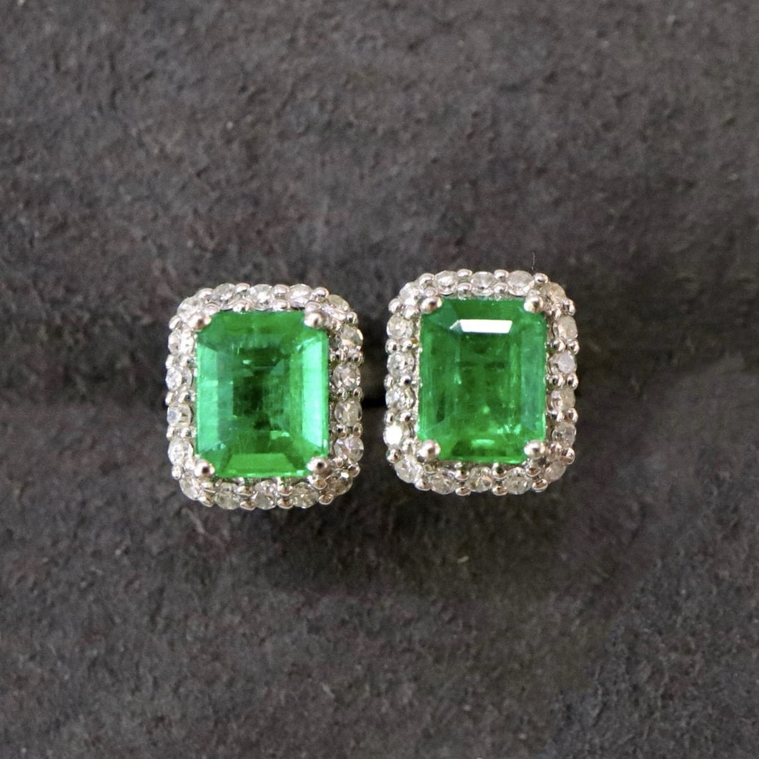 14k Gold 1.19 Ctw Natural Emerald & Diamond Earrings - 5