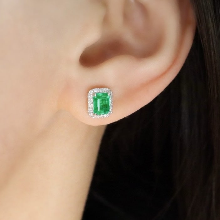 14k Gold 1.19 Ctw Natural Emerald & Diamond Earrings - 6