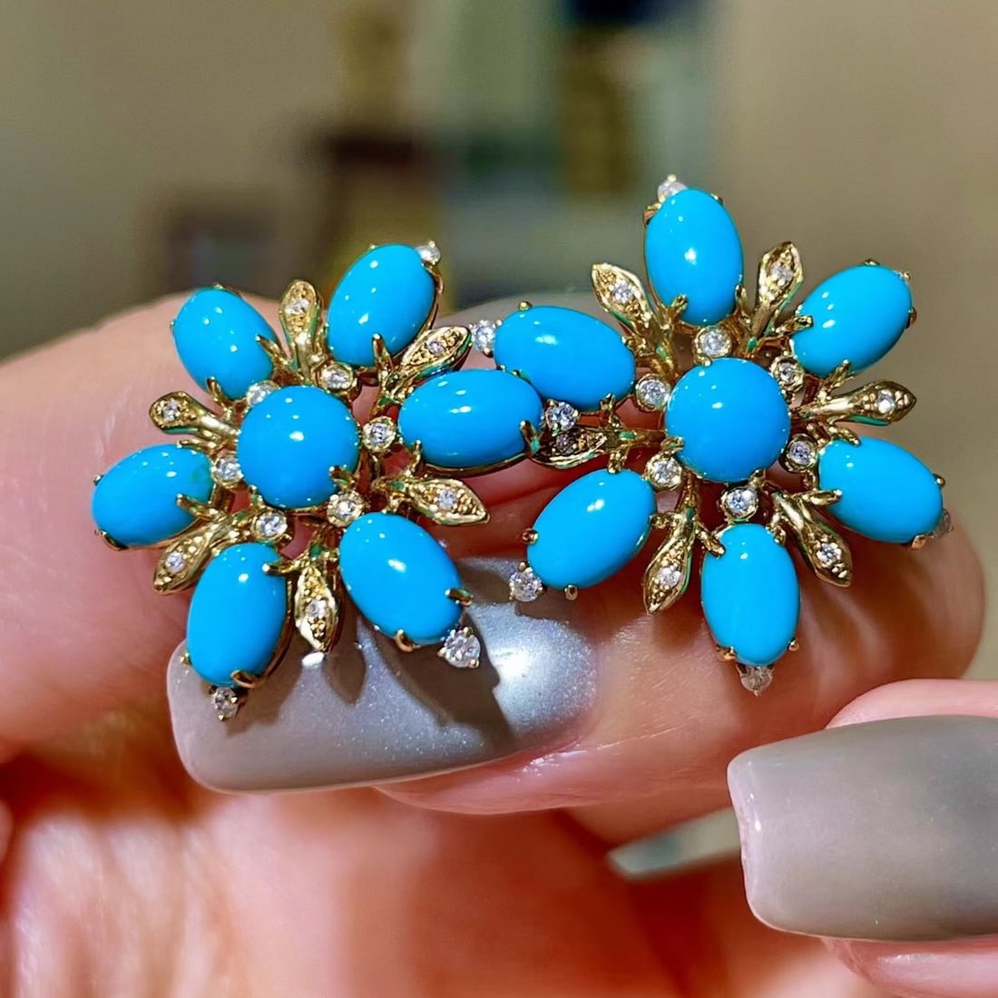 14k Gold 6.31 Ctw Natural Blue Turquoise & Diamond Earrings: Ref:231180160 // gold content:14k gold // main gemstone:blue turquoise // shape:multiple // carat weight:6. 08ct // color:blue // treatment:natural // // adjacent gemstone 2 : diamond // shape:round