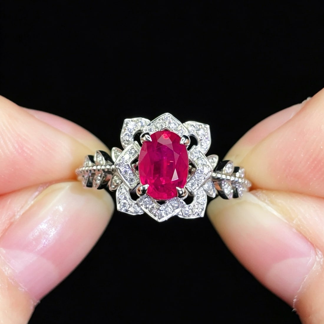 14k Gold 1.27 Ctw Natural Ruby & Diamond Ring: Ref:231180169 // gold content:14k gold // ring size:7. 25us // // main gemstone:ruby // shape:oval // carat weight:1. 12ct // color:red // treatment:natural // // adjacent gemstone 2 : diamond //