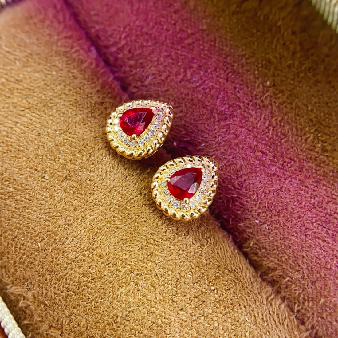 14k Gold 0.49 Ct Natural Ruby & Diamond Earrings - 4
