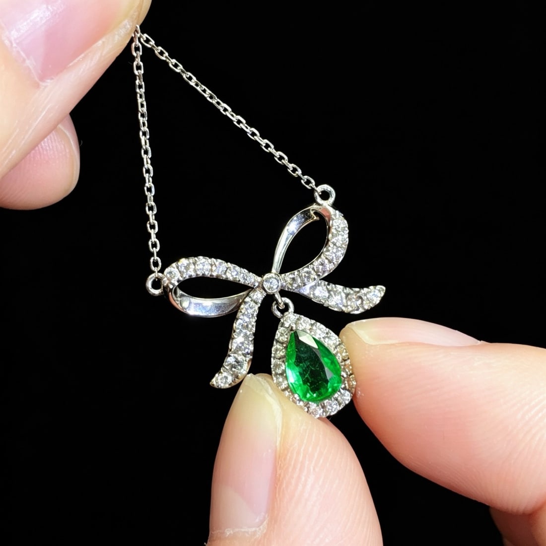 14k Gold 0.81 Ctw Natural Emerald & Diamond Necklace - 3