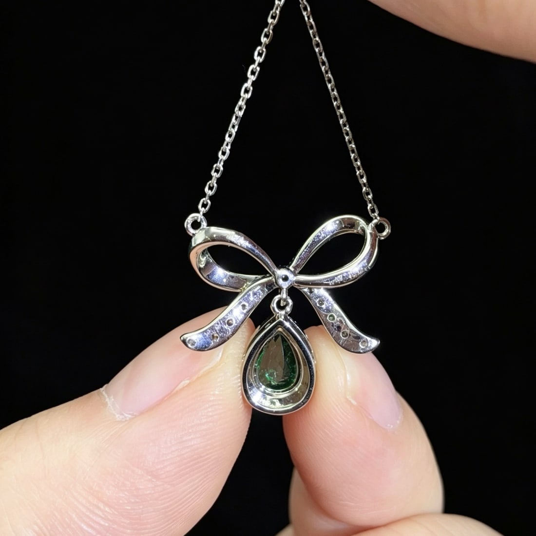 14k Gold 0.81 Ctw Natural Emerald & Diamond Necklace - 5