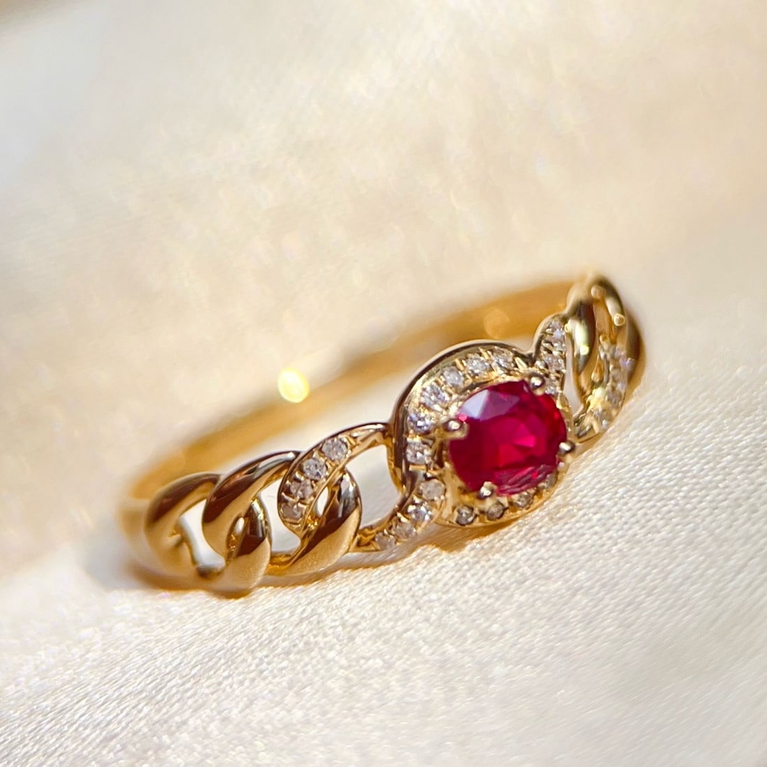 14k Gold 0.34 Ct Natural Ruby & Diamond Ring: Ref:231180176 // gold content:14k gold // ring size:7. 25us // // main gemstone:ruby // shape:oval // carat weight:0. 34ct // color:red // treatment:natural // // adjacent gemstone 2 : diamond // numb