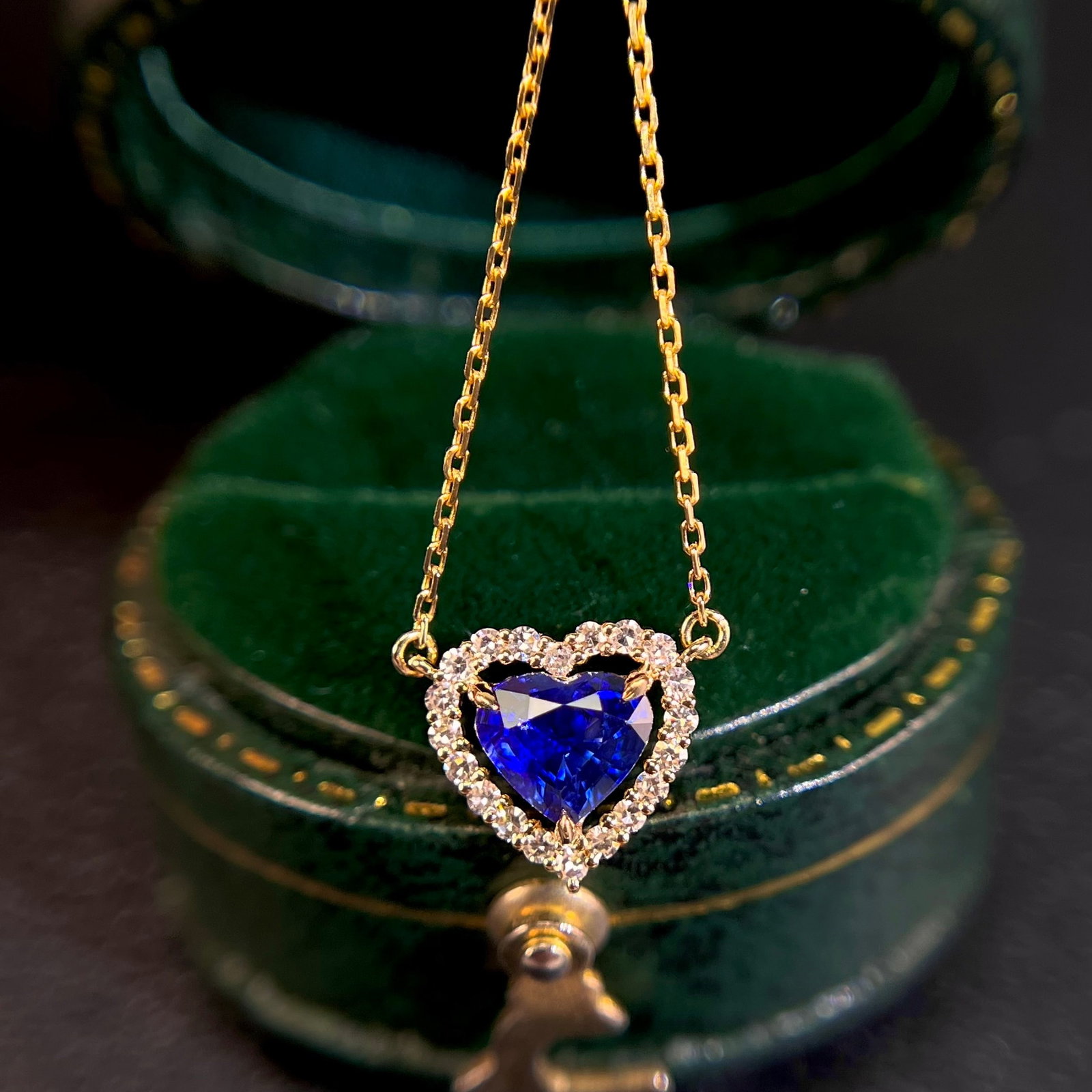 14k Gold 0.70 Ctw Natural Sapphire & Diamond Necklace - 3