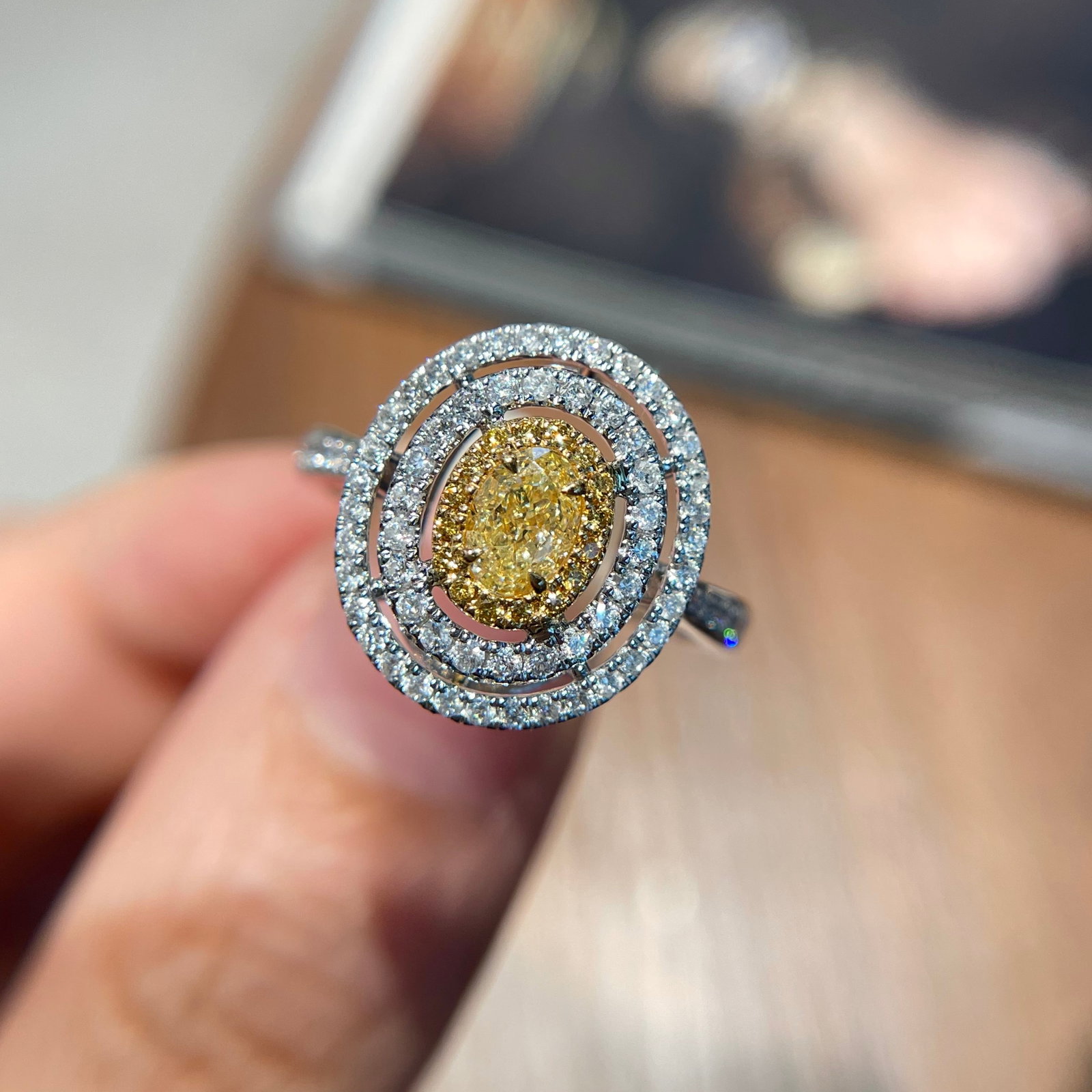 14k Gold 0.88 Ctw Natural Yellow Diamond & Diamond Earrings: Ref:231180195 // gold content:14k gold // main gemstone:yellow diamond // shape:oval // carat weight:0. 40ct // color:yellow // treatment:natural // // adjacent gemstone 2 : diamond // shape:round //