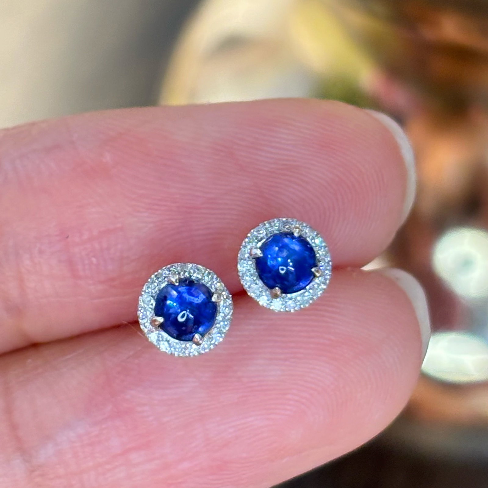 14k Gold 0.6 Ct Natural Sapphire & Diamond Earrings - 3