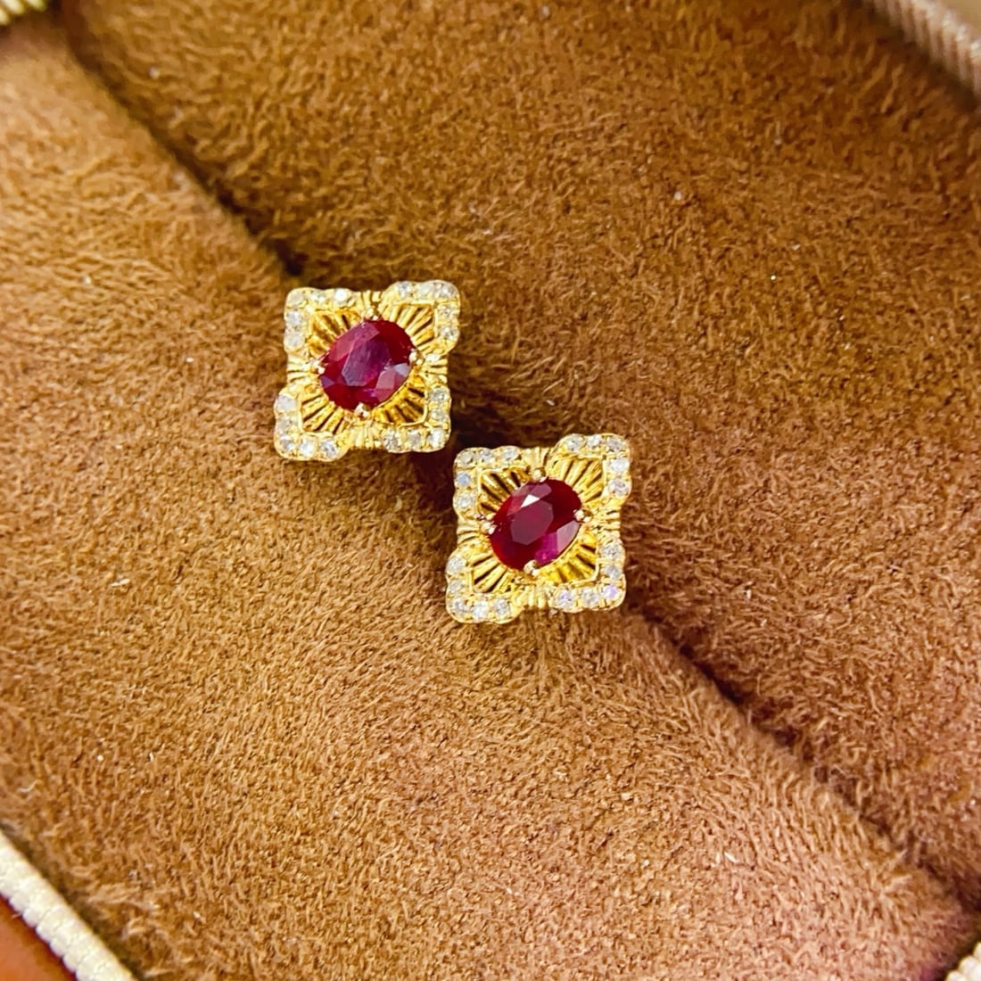 14k Gold 0.48 Ct Natural Ruby & Diamond Earrings - 3