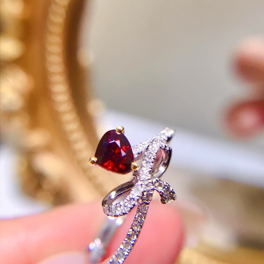 14k Gold 0.74 Ctw Natural Ruby & Diamond Ring - 2