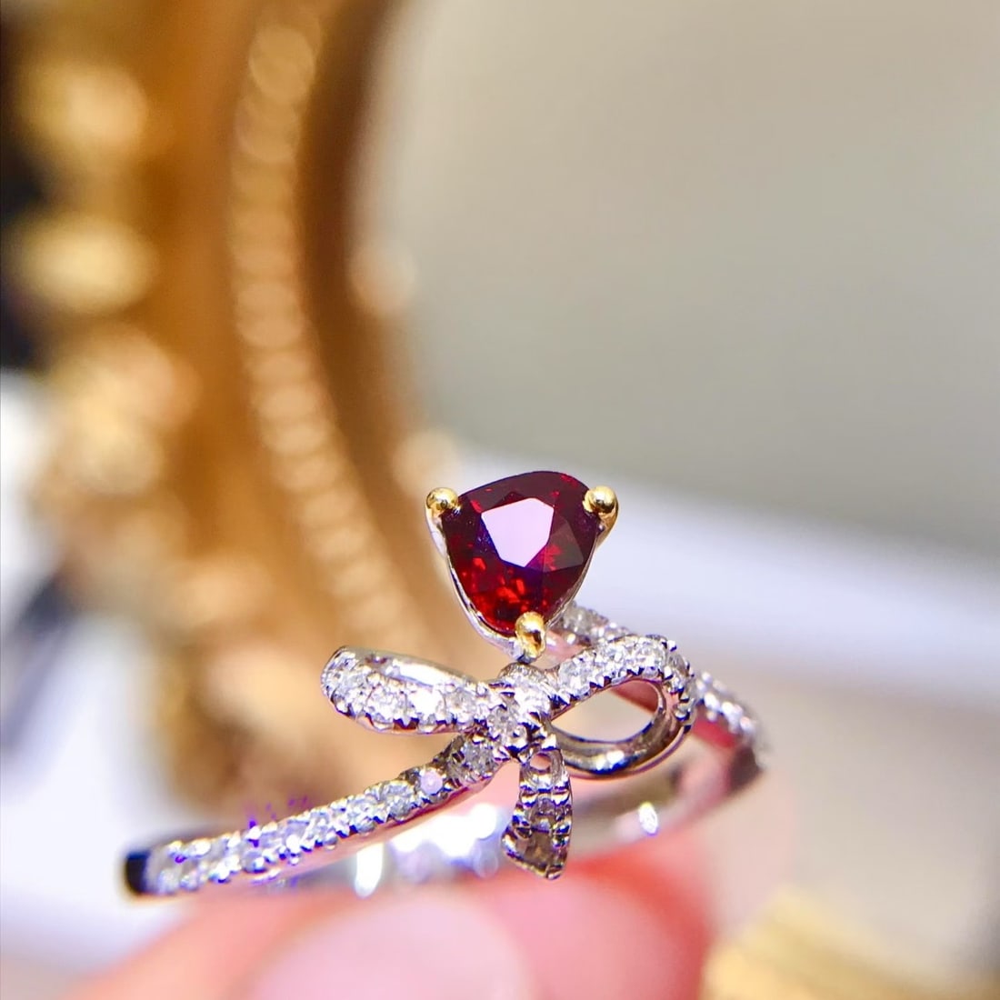 14k Gold 0.74 Ctw Natural Ruby & Diamond Ring - 3