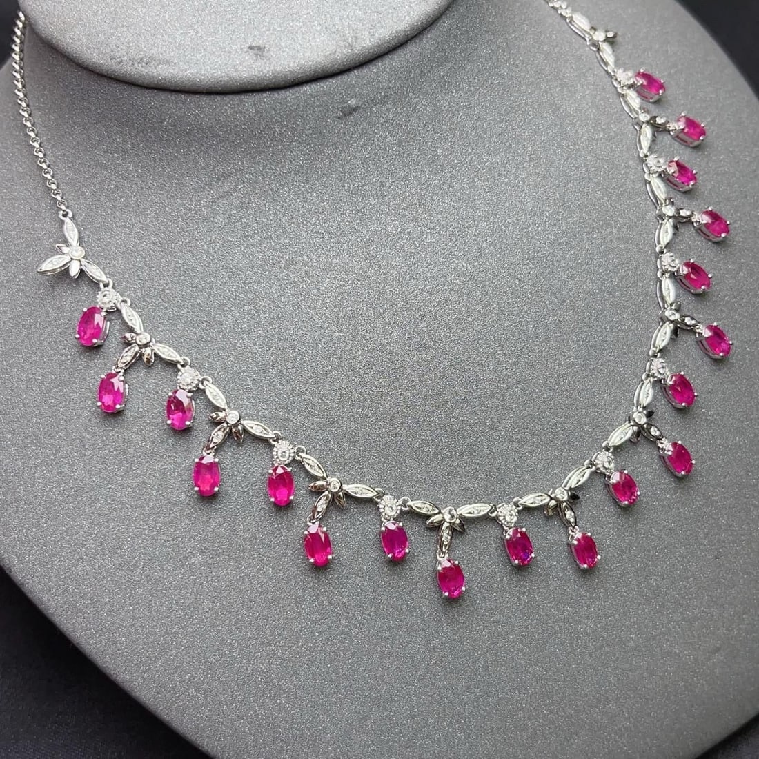 14k Gold 5.89 Ct Natural Ruby & Sapphire Necklace - 2