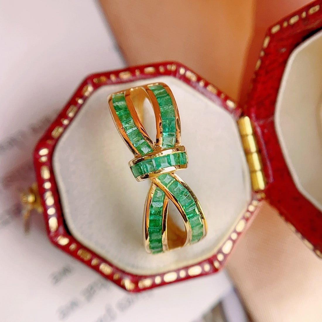 14k Gold 1.60 Ct Natural Emerald Ring - 4