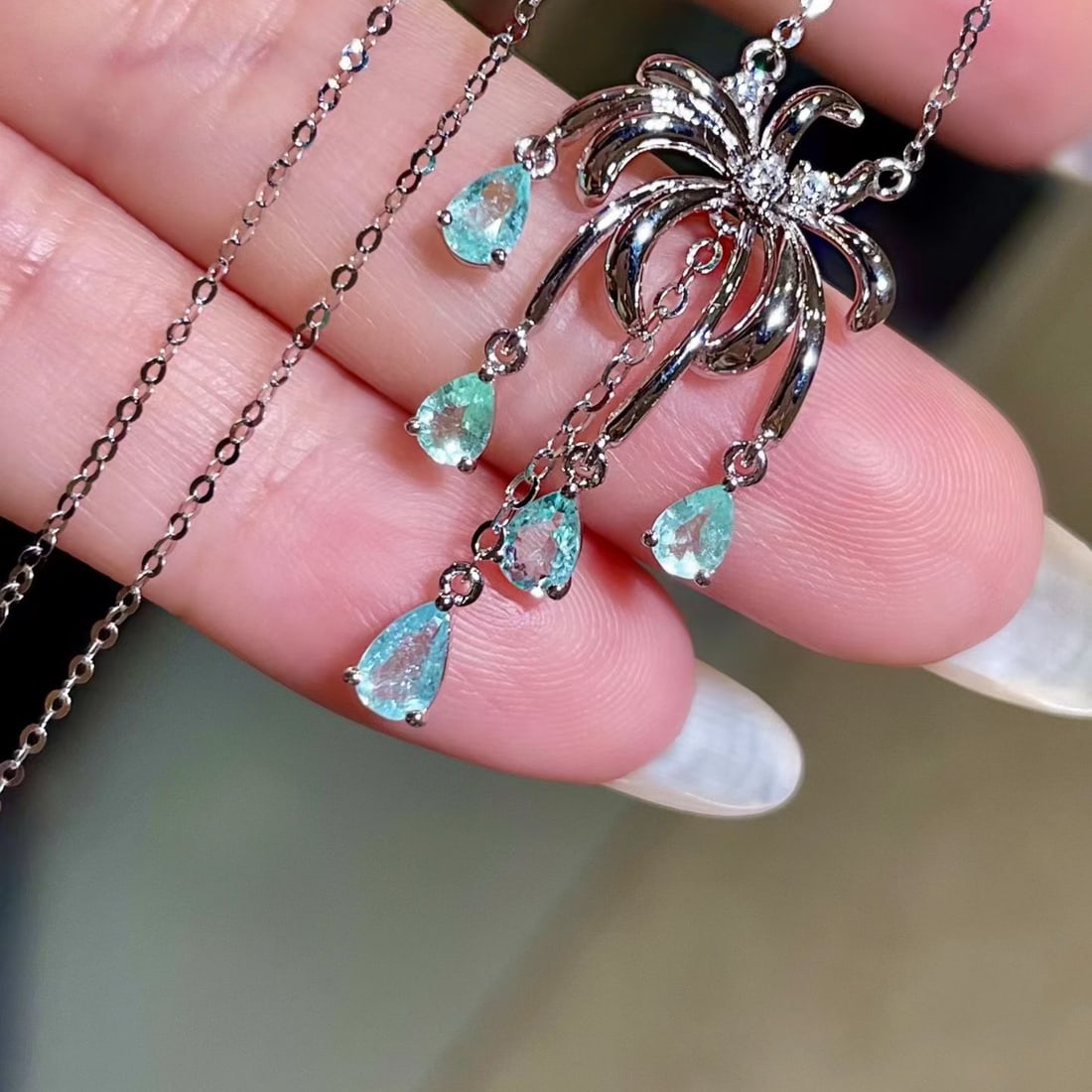 14k Gold 0.78 Ctw Natural Paraiba Tourmaline & Diamond Necklace - 3