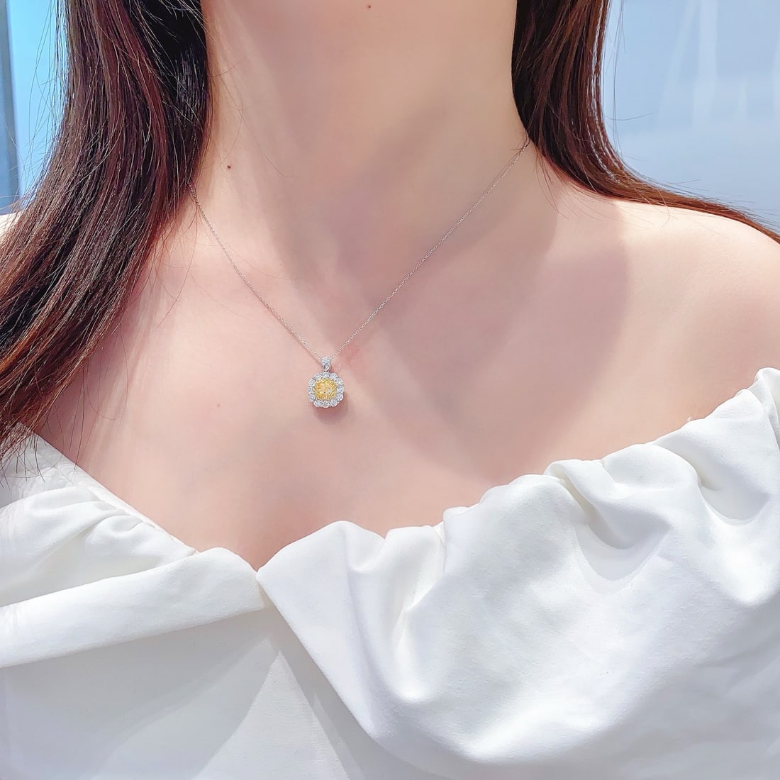 14k Gold 1.55 Ctw Natural Yellow Diamond & Diamond Necklace - 2