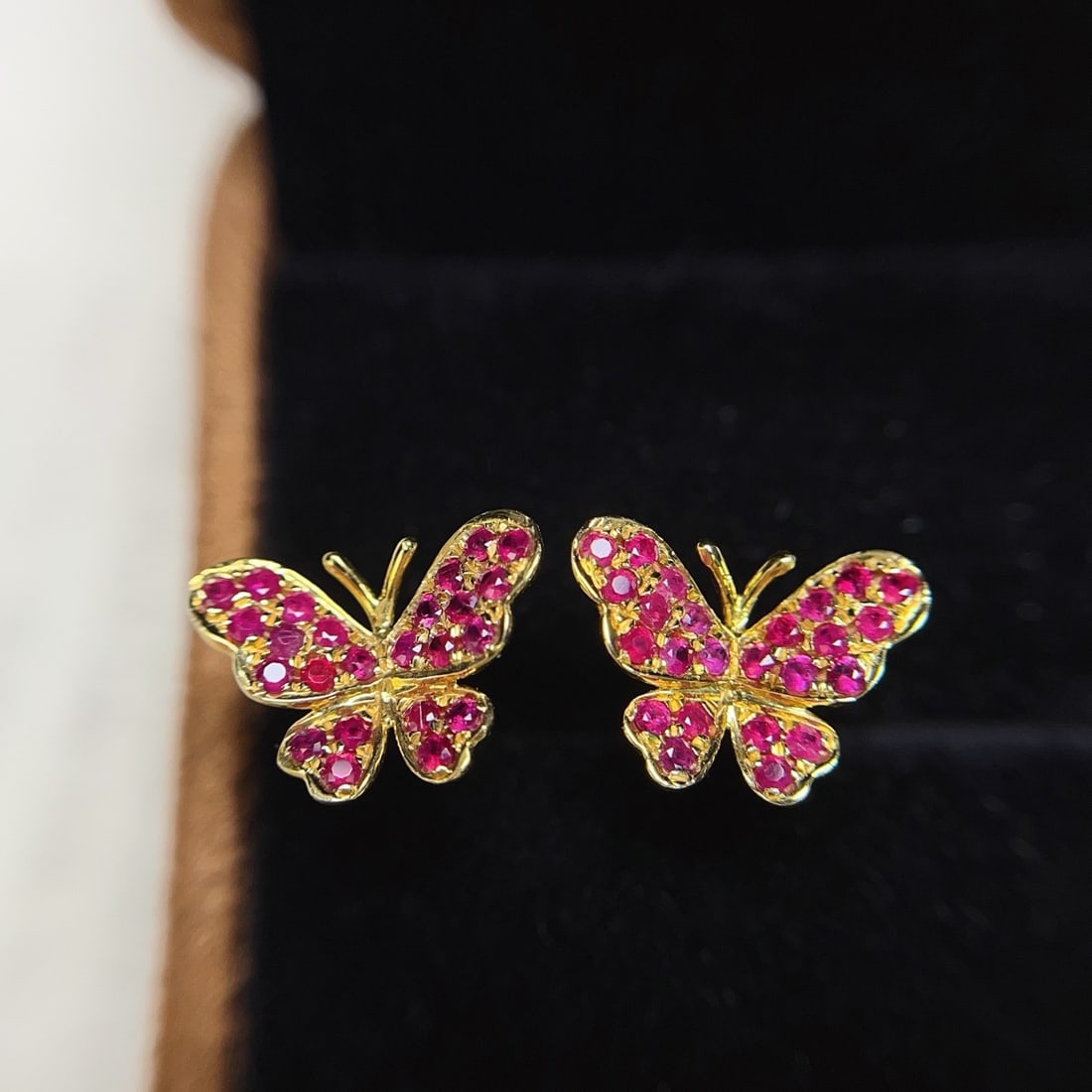 14k Gold 1.00 Ct Natural Ruby & Butterfly Earrings - 6