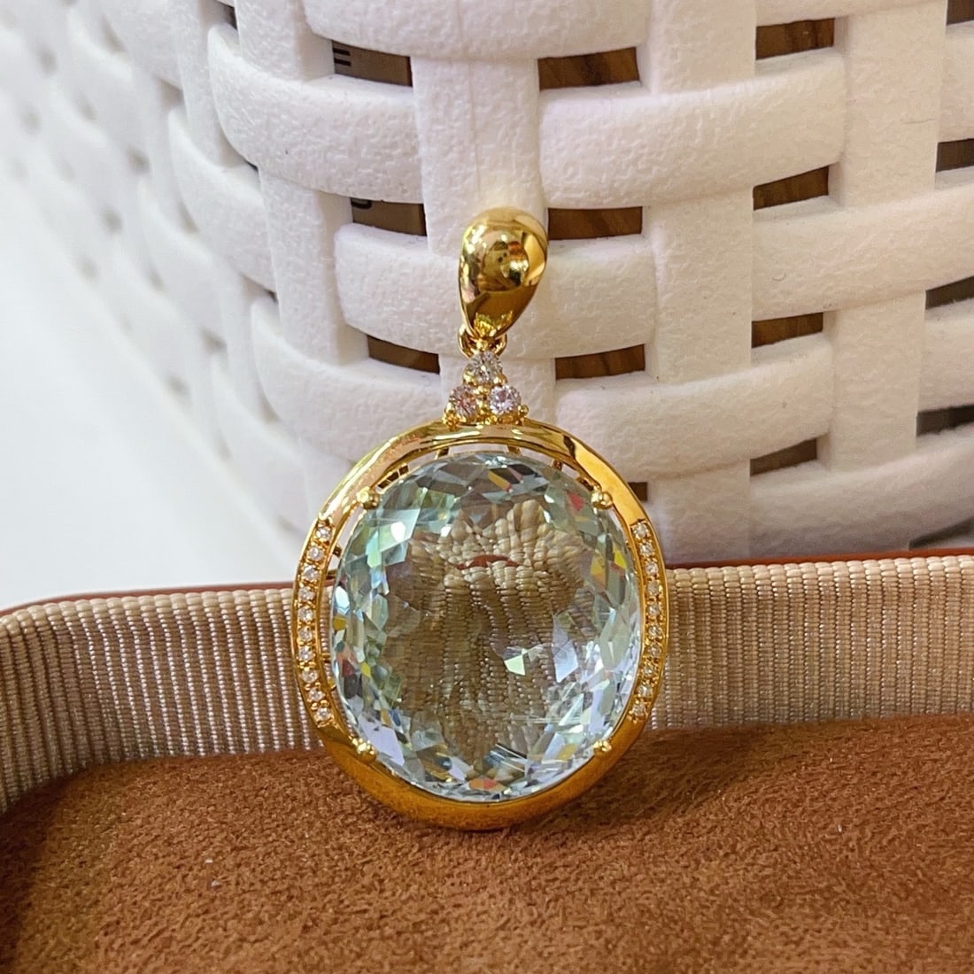 14k Gold 15.05 Ct Natural Aquamarine & Diamond & Sapphire Pendant( Without Chain ) - 2