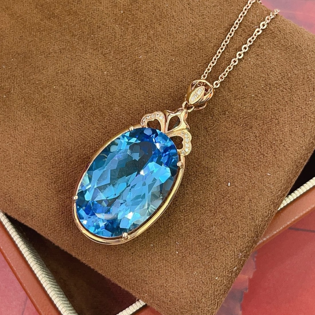 14k Gold 25.20 Ct Natural Topaz & Diamond Pendant( Without Chain ) - 2