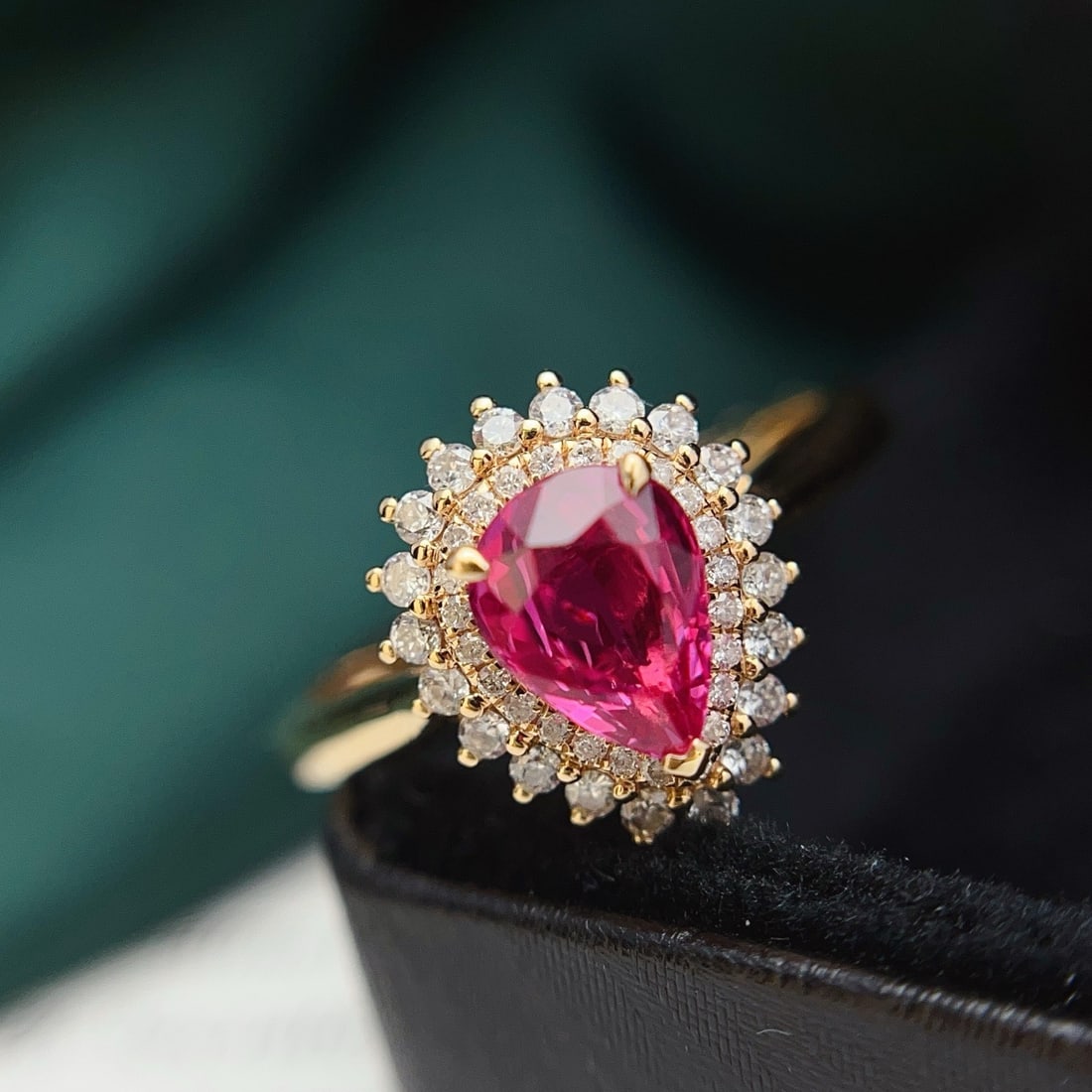 14k Gold 1.05 Ct Natural Ruby & Diamond Ring - 2