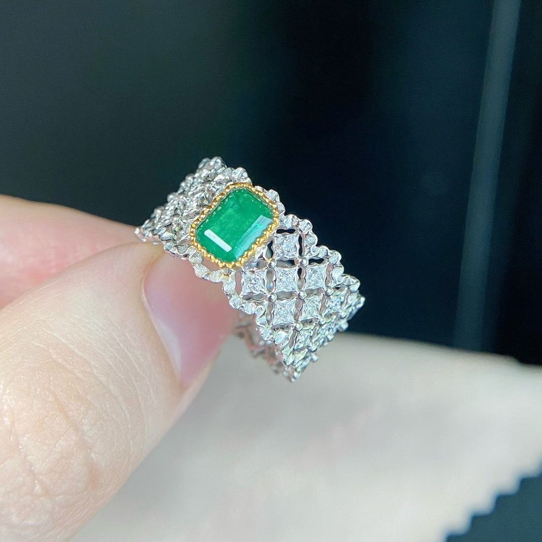 14k Gold 1.27 Ctw Natural Emerald & Diamond Ring - 2
