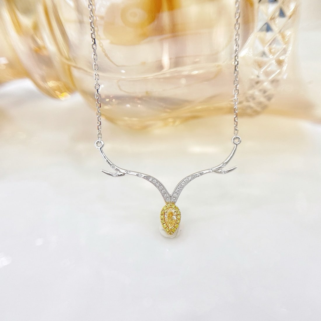 14k Gold 0.16 Ctw Natural Yellow Diamond & Diamond Necklace: Ref:231180314 // gold content:14k gold // main gemstone:yellow diamond // shape:pear // carat weight:0. 09ct // color:yellow // treatment:natural // // adjacent gemstone 2 : diamond // shape:round //