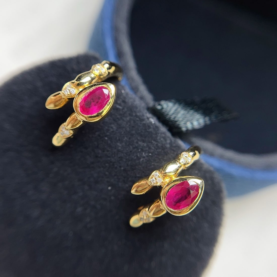 14k Gold 1.00 Ct Natural Ruby & Diamond Earrings - 3