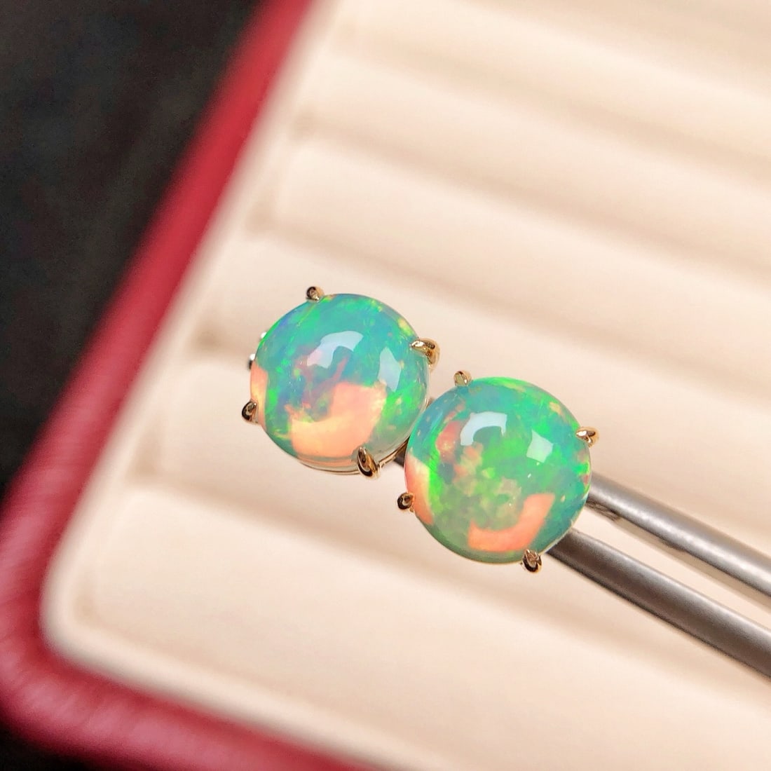 14k Gold 2.54 Ct Natural Opal Earrings - 2