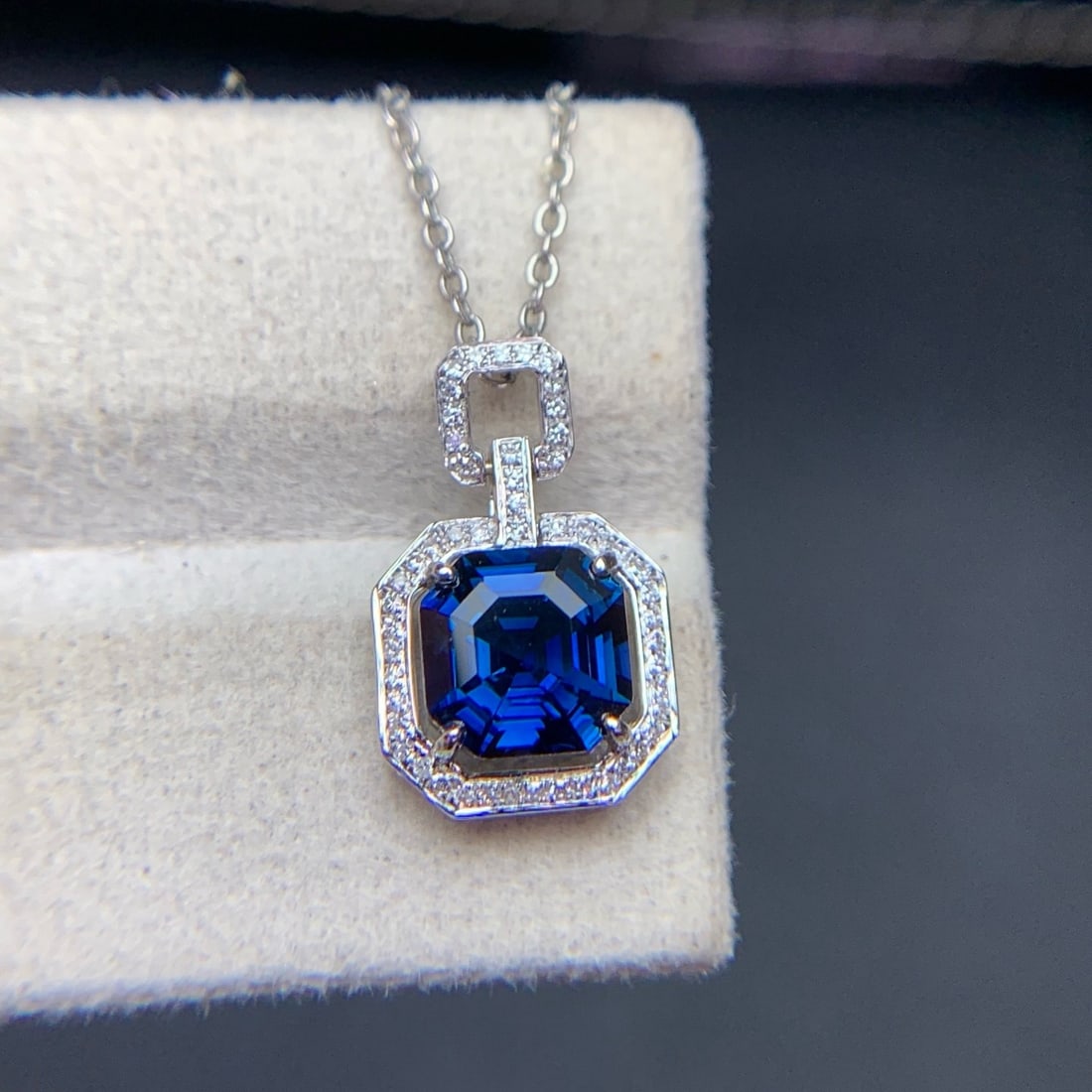 14k Gold 1.84 Ct Natural Sapphire & Diamond Pendant( Without Chain ) - 5