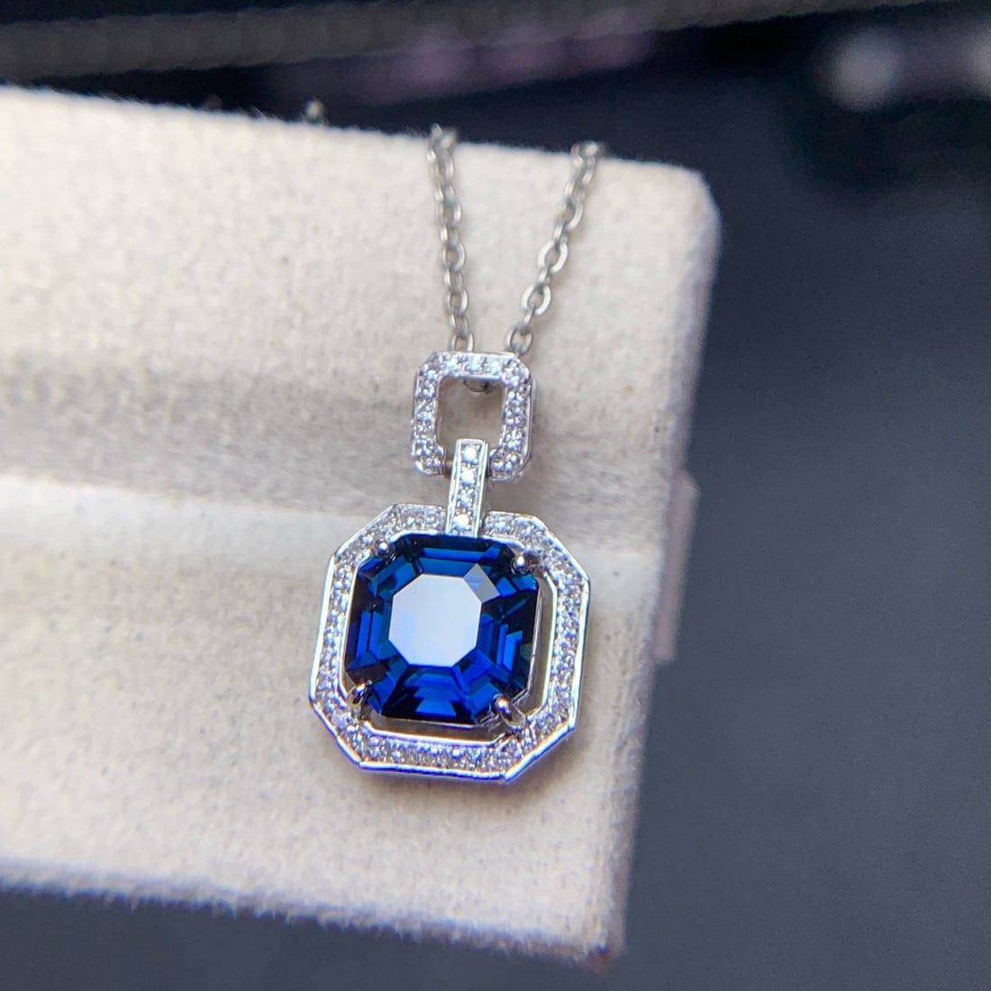 14k Gold 1.84 Ct Natural Sapphire & Diamond Pendant( Without Chain ) - 6