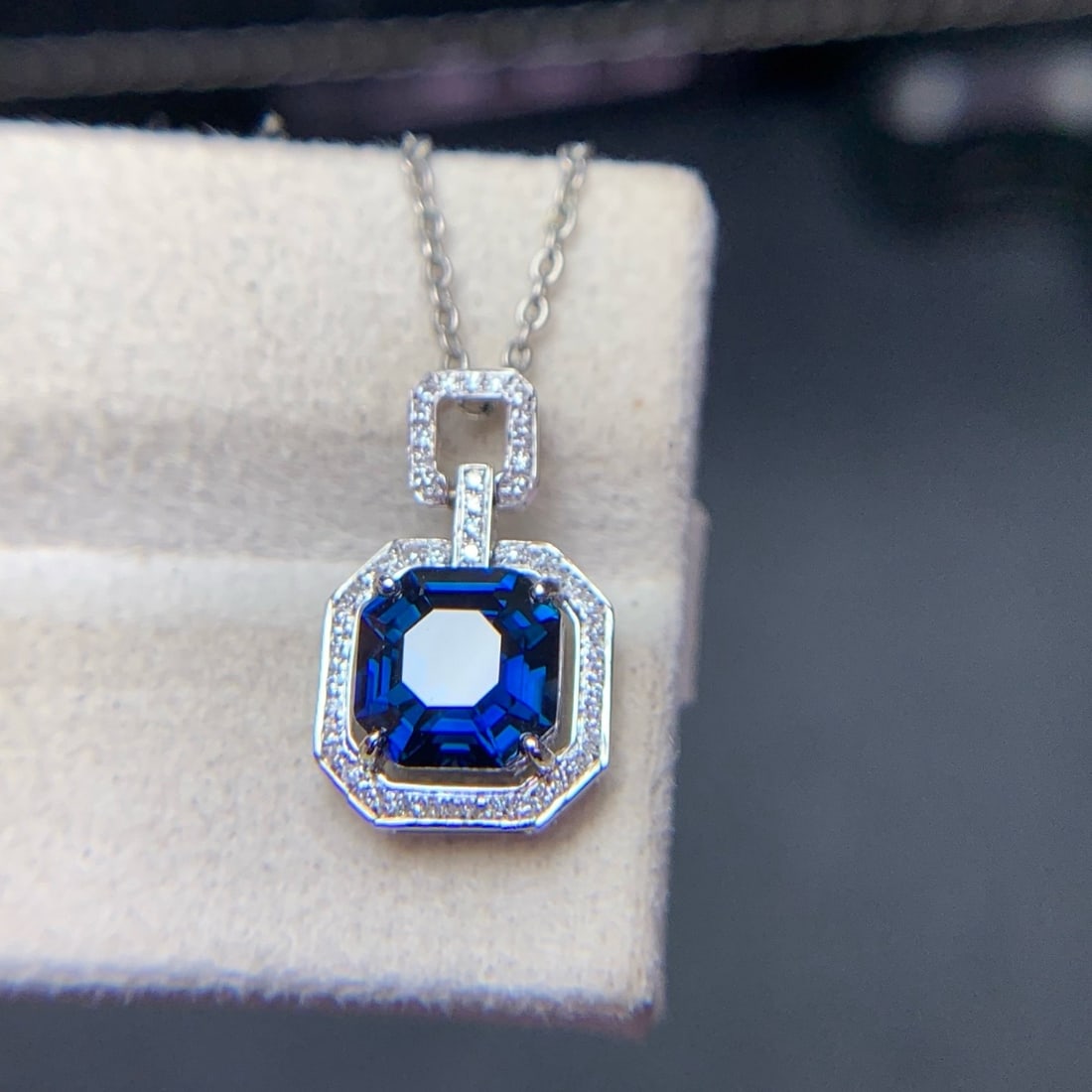 14k Gold 1.84 Ct Natural Sapphire & Diamond Pendant( Without Chain ) - 8