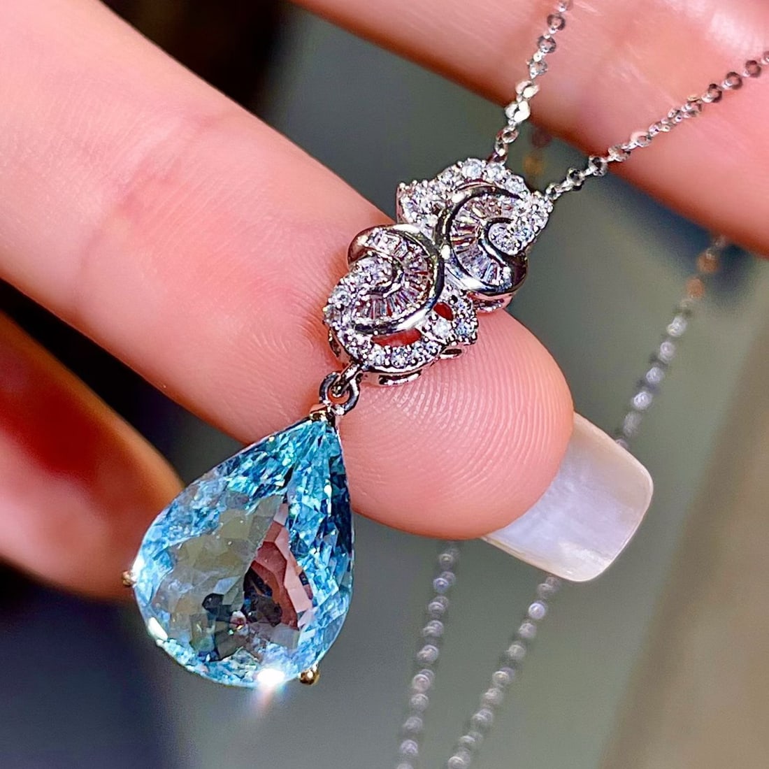 14k Gold 3.95 Ctw Natural Aquamarine & Diamond Pendant( Without Chain ) - 3