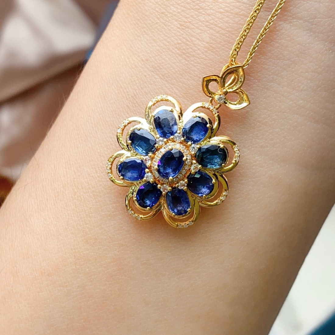 14k Gold 3.30 Ct Natural Sapphire & Diamond Pendant( Without Chain ) - 2