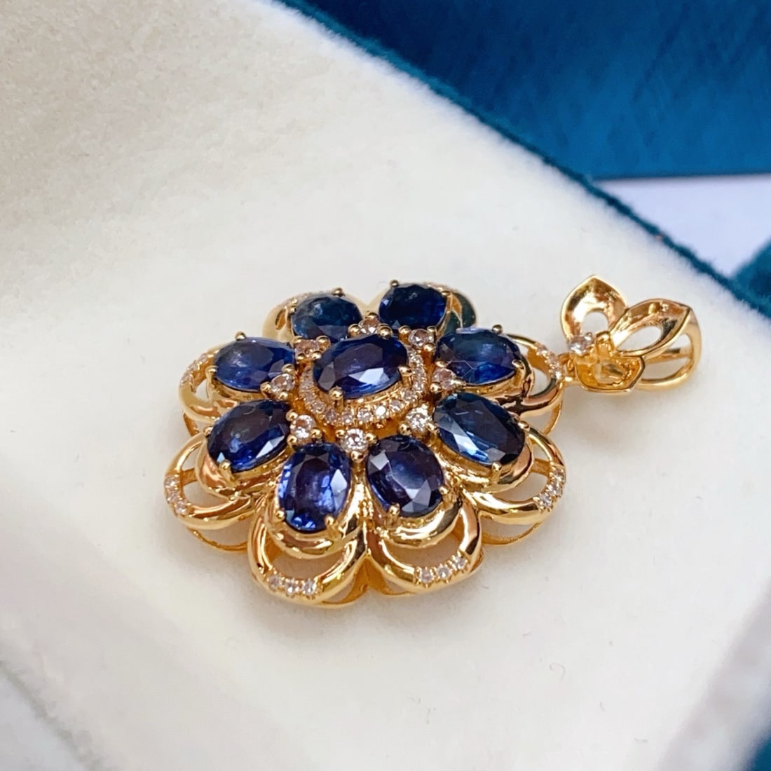 14k Gold 3.30 Ct Natural Sapphire & Diamond Pendant( Without Chain ) - 5