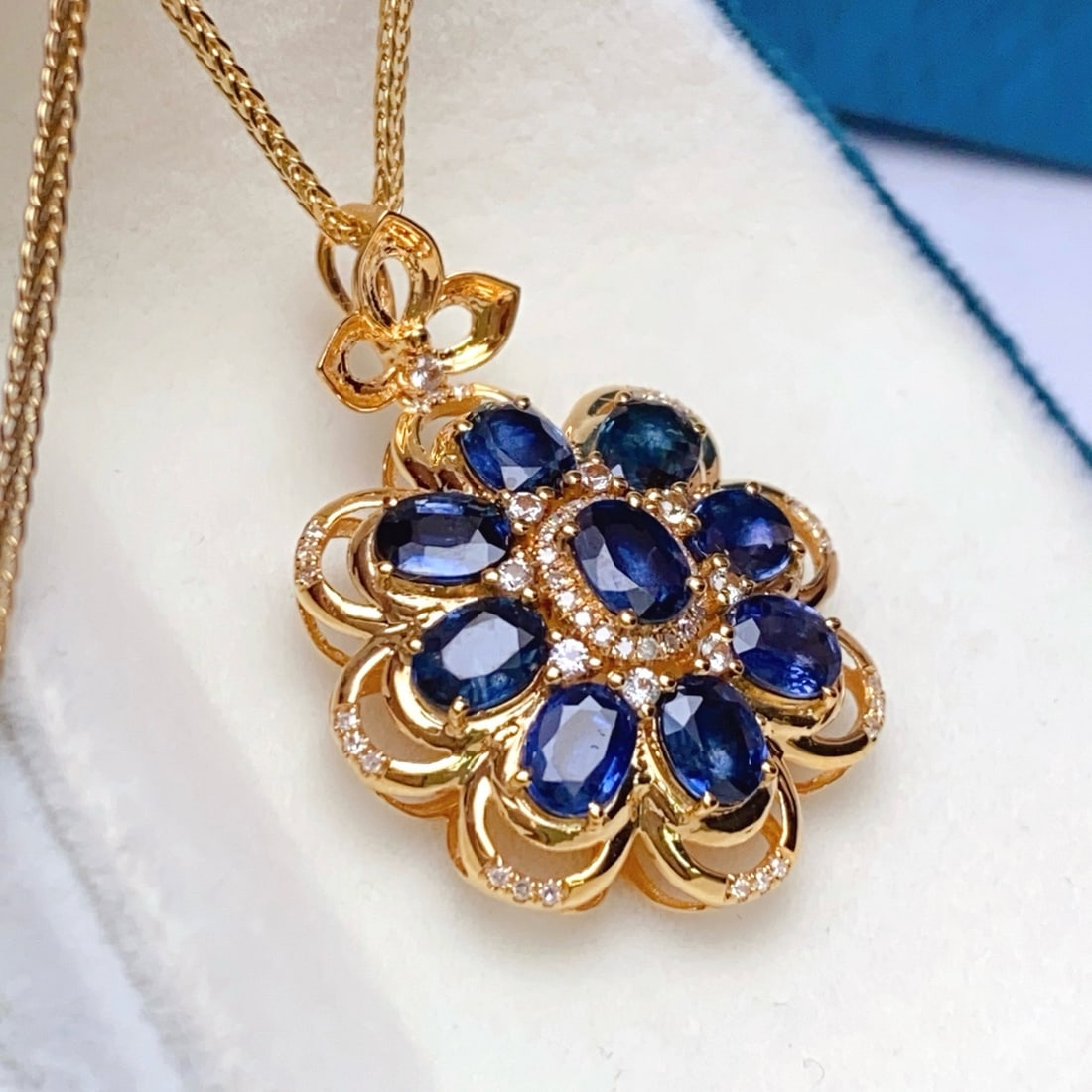 14k Gold 3.30 Ct Natural Sapphire & Diamond Pendant( Without Chain ) - 6
