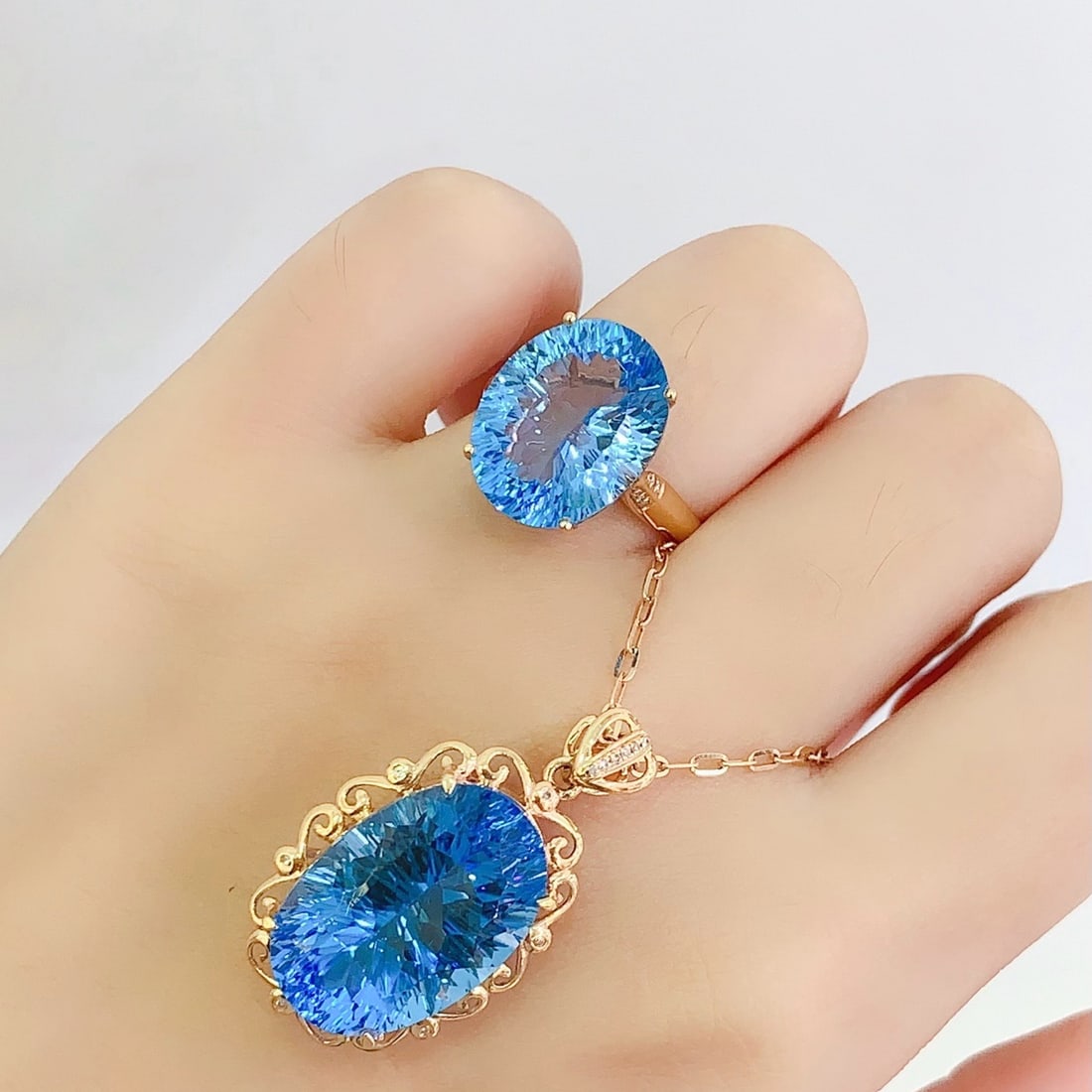 14k Gold 30.90 Ct Natural Topaz & Diamond Jewelry Set - 5