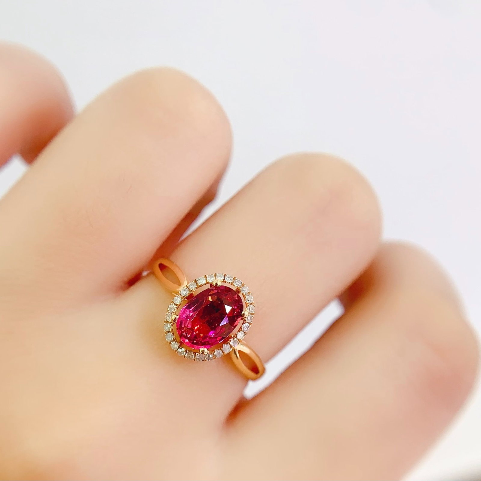 14k Gold 1.5 Ct Natural Tourmaline & Diamond Ring - 7