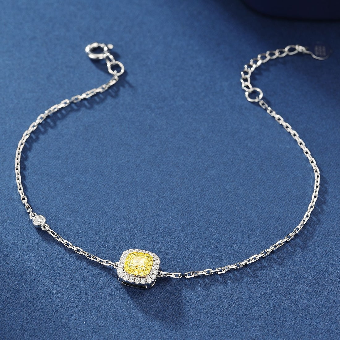 14k Gold 0.37 Ctw Natural Yellow Diamond & Diamond Bracelet - 2