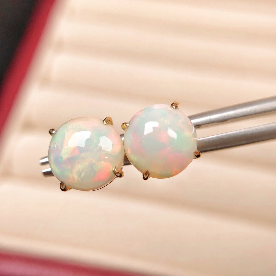 14k Gold 2.33 Ct Natural Opal Earrings - 2
