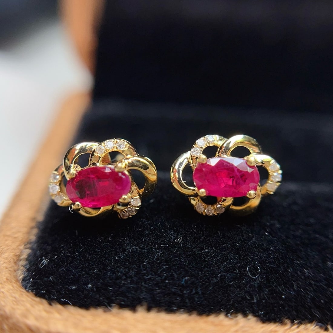 14k Gold 0.75 Ct Natural Ruby & Diamond Earrings - 3