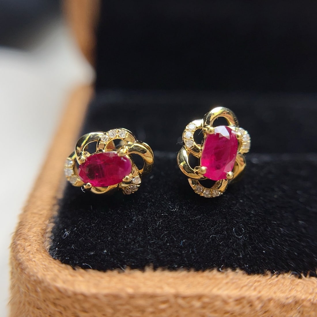 14k Gold 0.75 Ct Natural Ruby & Diamond Earrings - 4