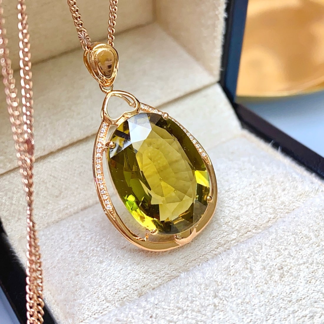 14k Gold 13.90 Ct Natural Tourmaline & Diamond Pendant( Without Chain ) - 4