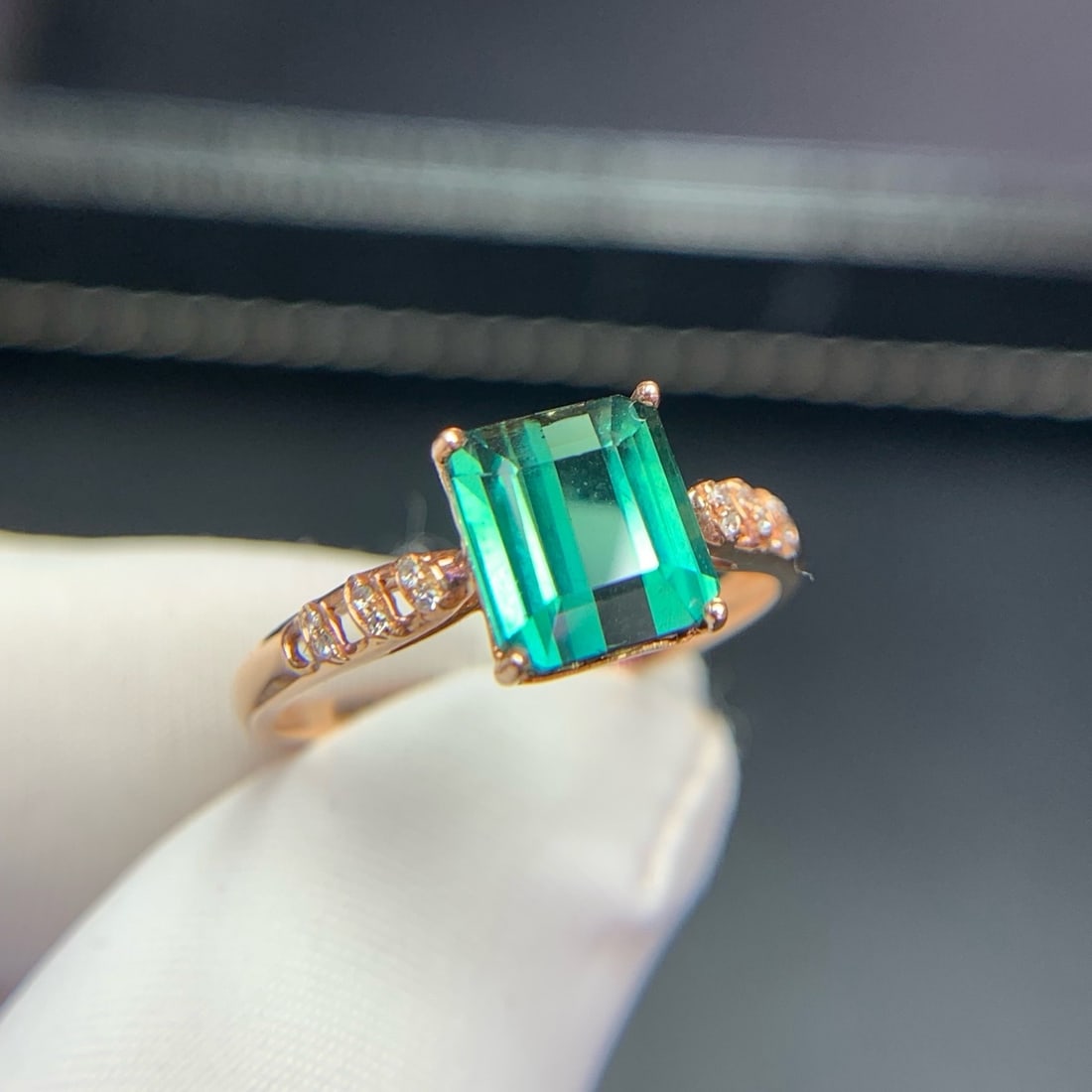 14k Gold 1.9 Ct Natural Tourmaline & Diamond Ring - 8