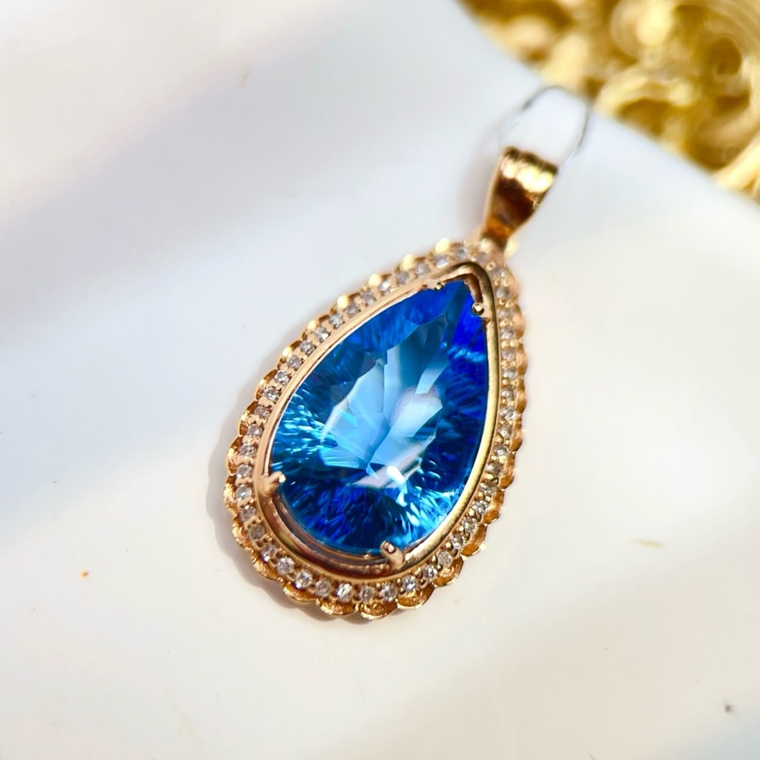 14k Gold 6.8 Ct Natural Topaz & Diamond Pendant( Without Chain ) - 2