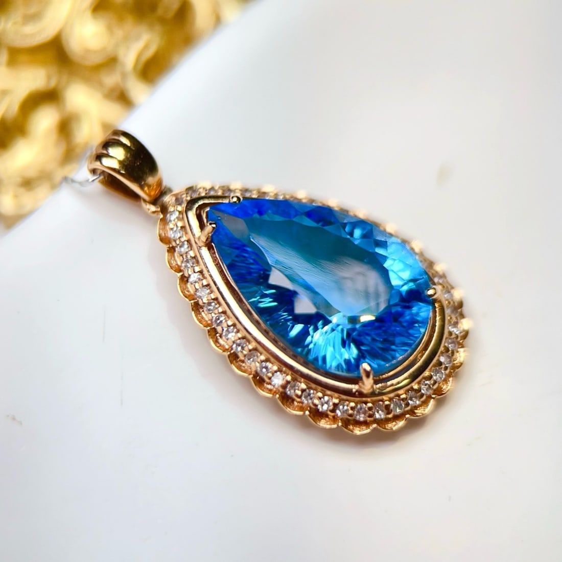 14k Gold 6.8 Ct Natural Topaz & Diamond Pendant( Without Chain ) - 4