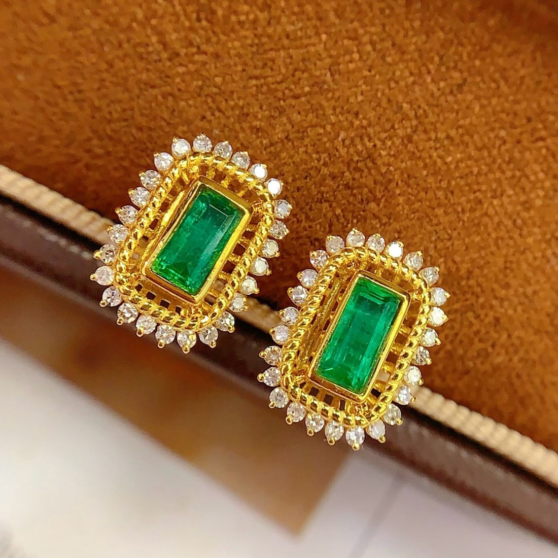 14k Gold 1.2 Ct Natural Emerald & Diamond Earrings - 2