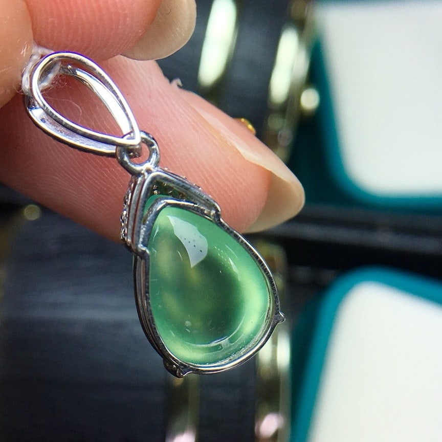 14k Gold 7.5 Ct Natural Prehnite & Diamond Pendant( Without Chain ) - 5