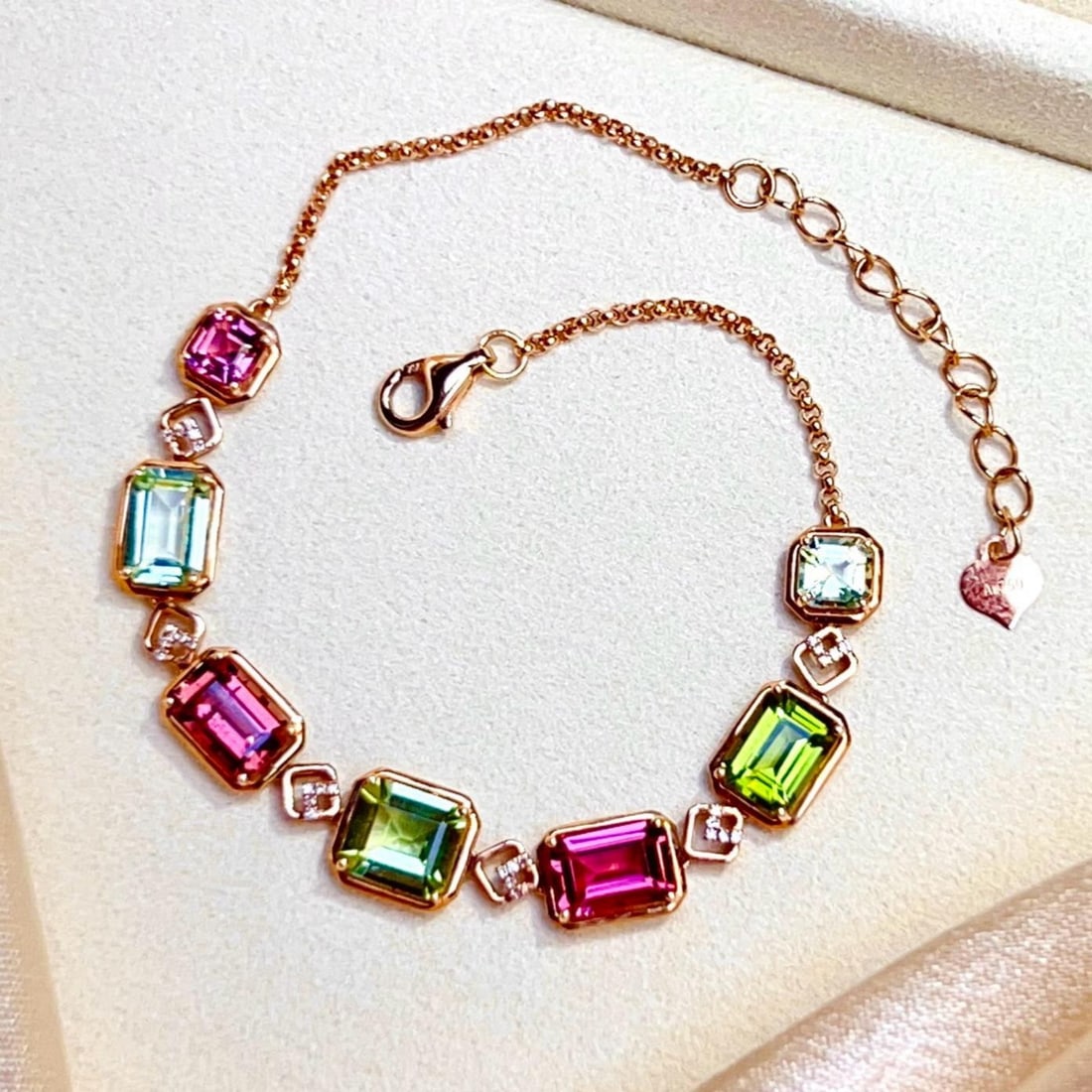 14k Gold 6.1 Ct Natural Tourmaline & Diamond Bracelet: Ref:231181058 // gold content:14k gold // main gemstone:tourmaline // shape:octagonal // carat weight:6. 1ct // color:color // treatment:natural // // adjacent gemstone 2 : diamond // number of