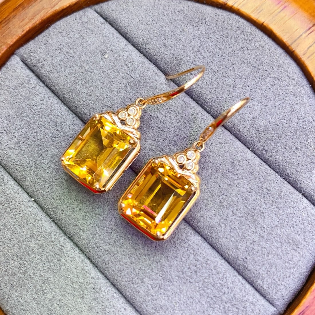 14k Gold 9.2 Ct Natural Citrine & Diamond Earrings - 3