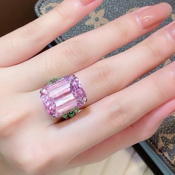 14k Gold 28.33 Ctw Natural Kunzite & Tsavorite Ring - 6